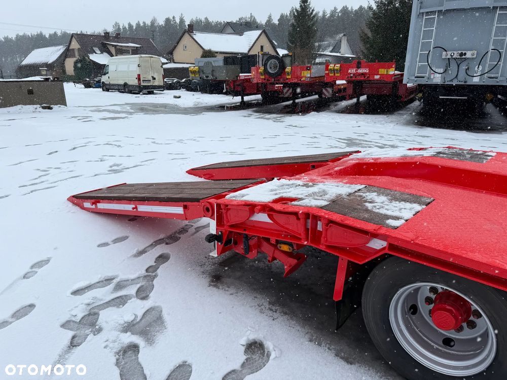 Goldhofer Przyczepa niskopodwoziowa 4-osiowa Długość 9,25 m Najazdy Hydrauliczne 2010 rok - 14