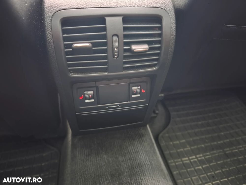 Volkswagen Passat Alltrack 2.0 TDI 4Motion DSG BlueMotion Tec - 21