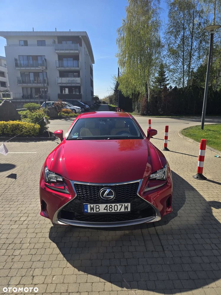 Lexus RC 200t / 300 F Sport - 12