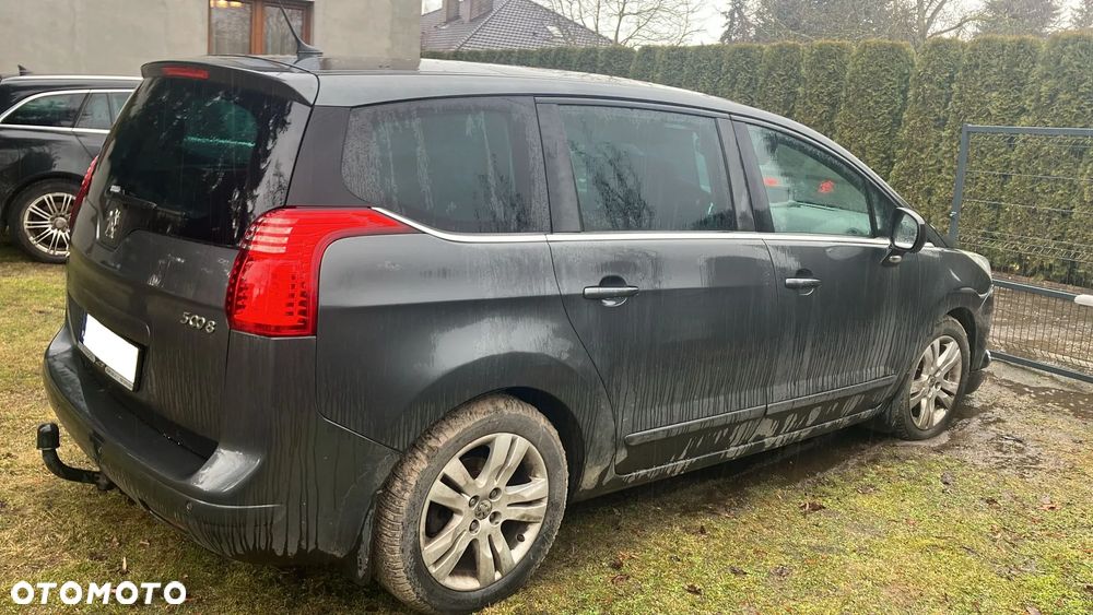 Peugeot 5008 - 1
