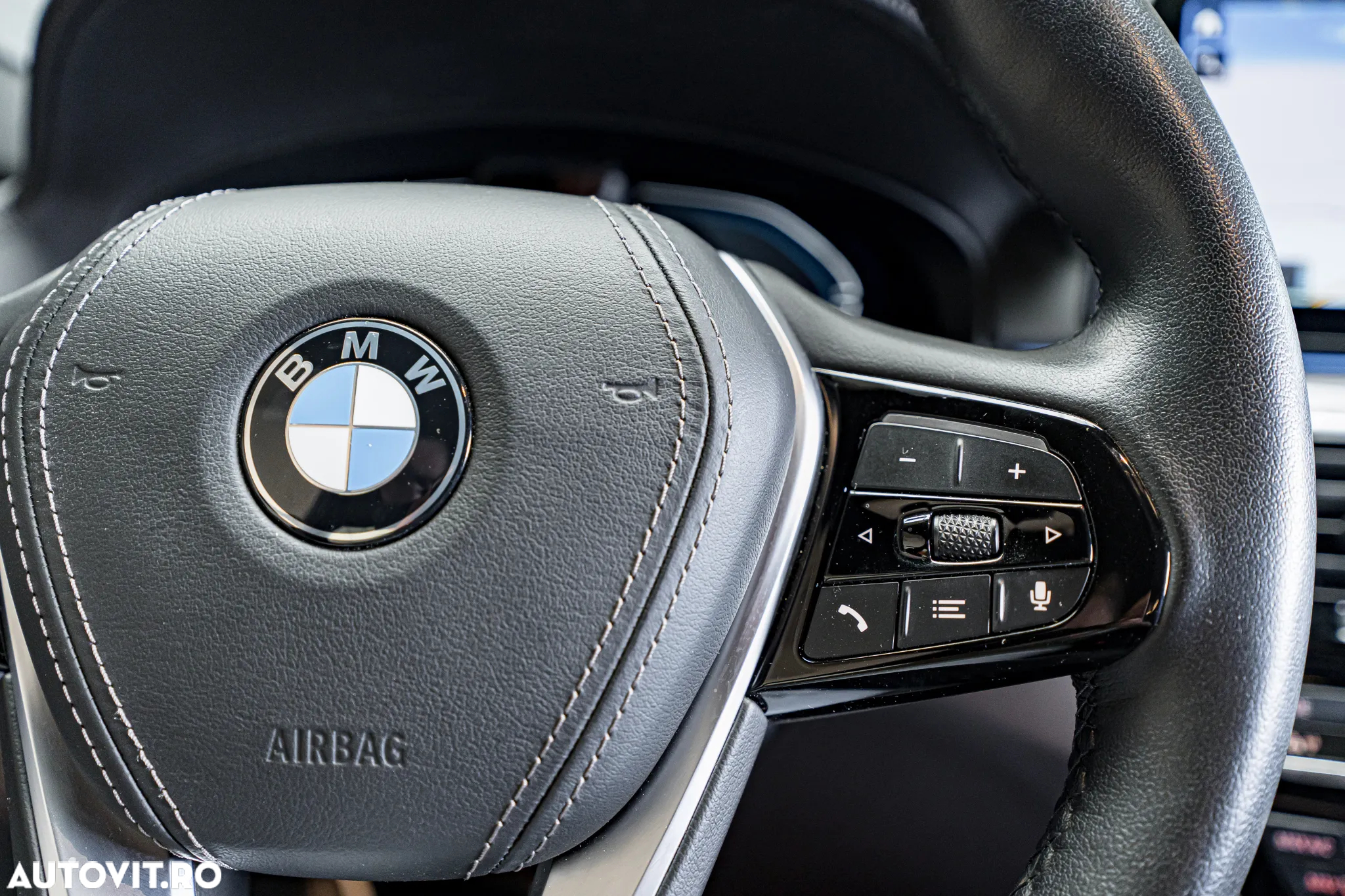 BMW Seria 5 530e xDrive AT PHEV - 16
