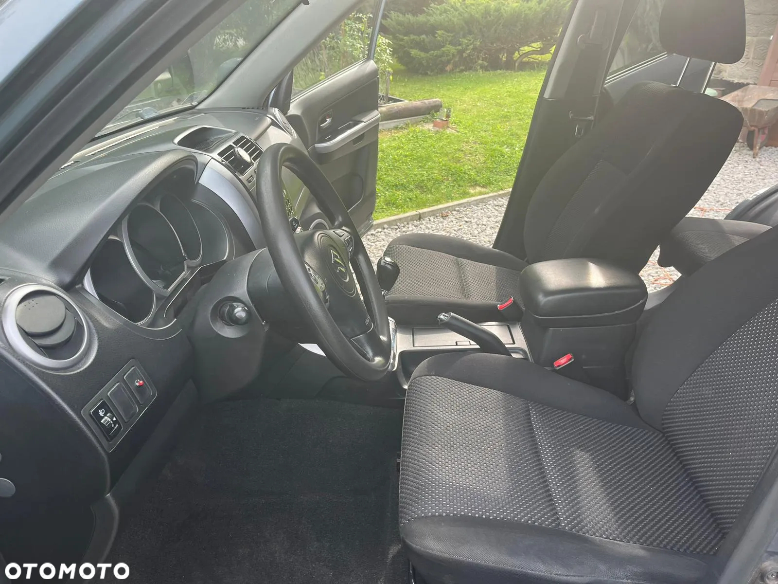 Suzuki Grand Vitara 1.9 DDiS - 17
