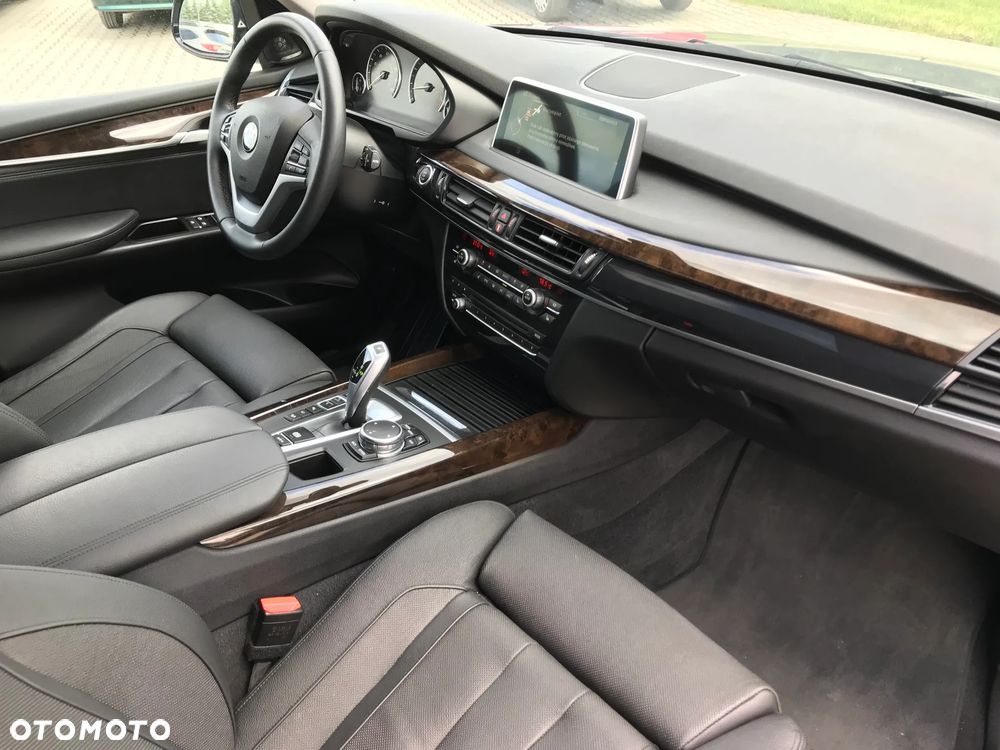 BMW X5 xDrive35i - 13