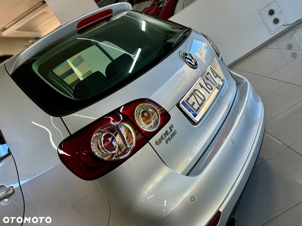 Volkswagen Golf Plus - 13