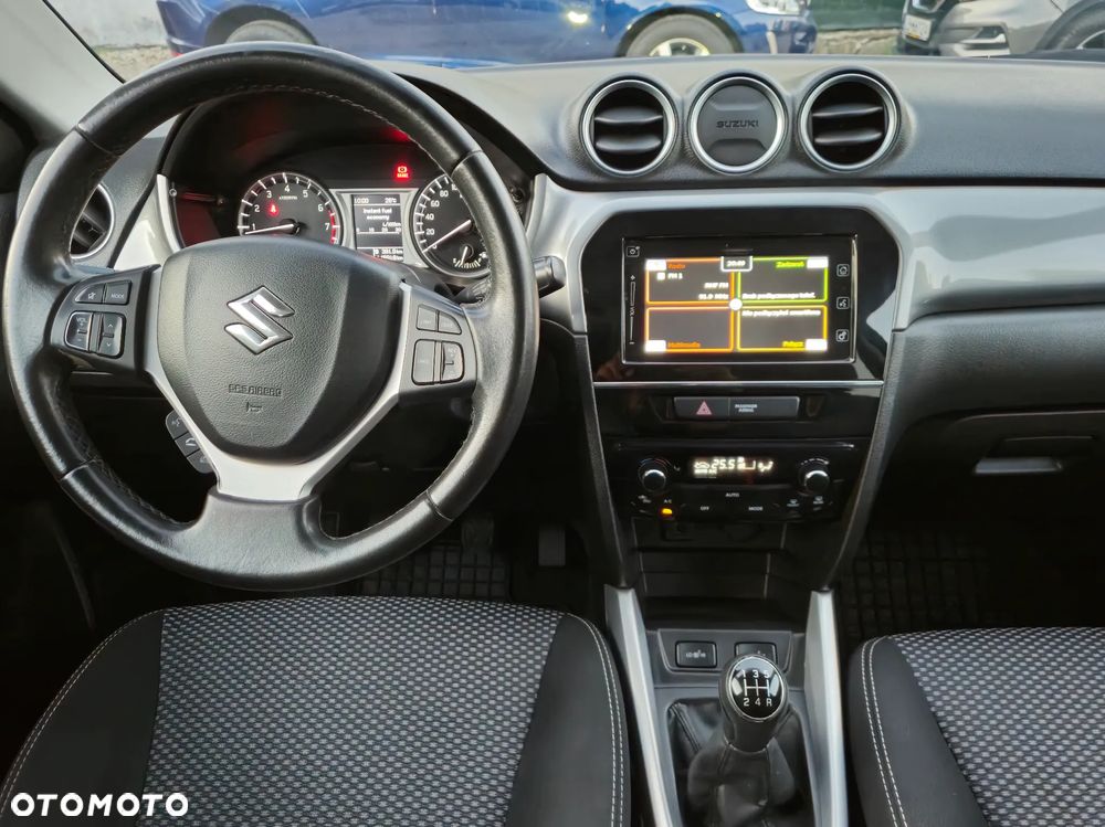 Suzuki Vitara 1.6 Premium 4WD - 28