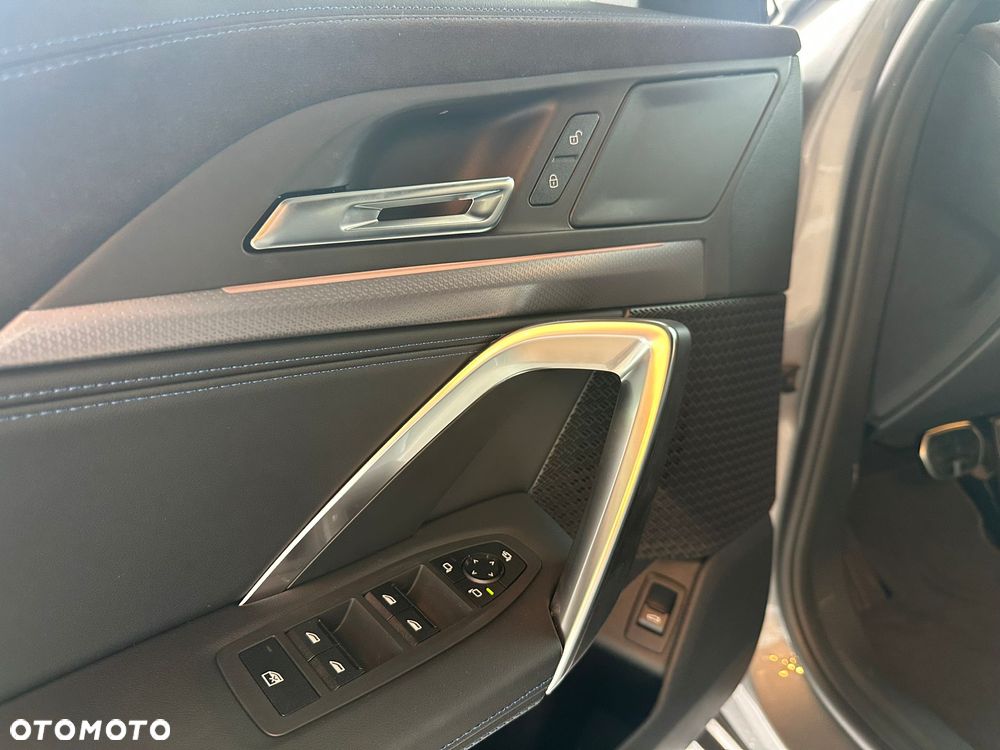 BMW iX2 eDrive20 66.5kWh M Sport Edition - 17