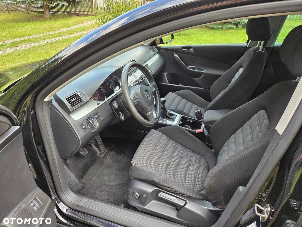 Volkswagen Passat Variant - 4