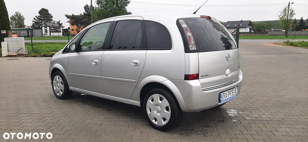 Opel Meriva - 23