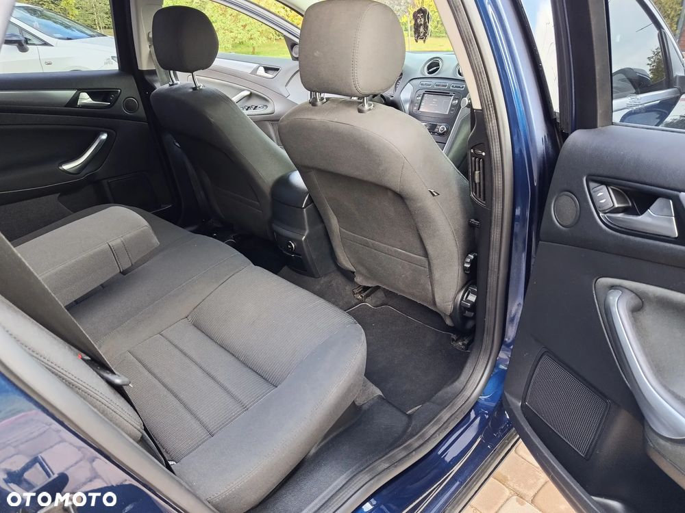 Ford Mondeo 1.6 TDCi Ambiente - 17