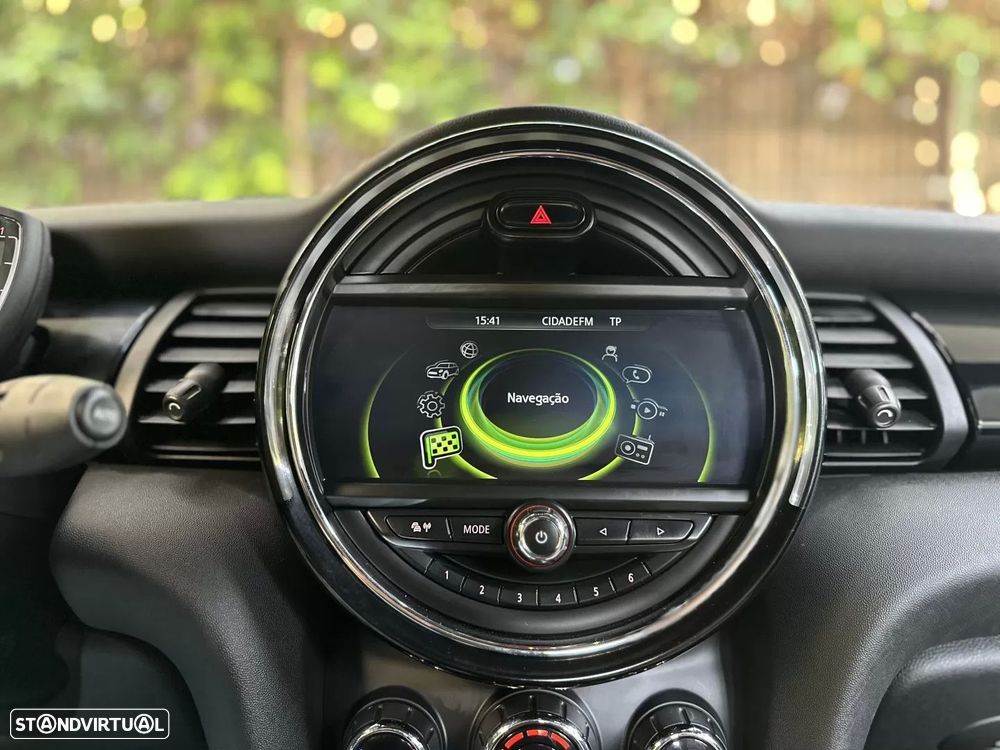 MINI Cabrio Cooper D Auto - 27
