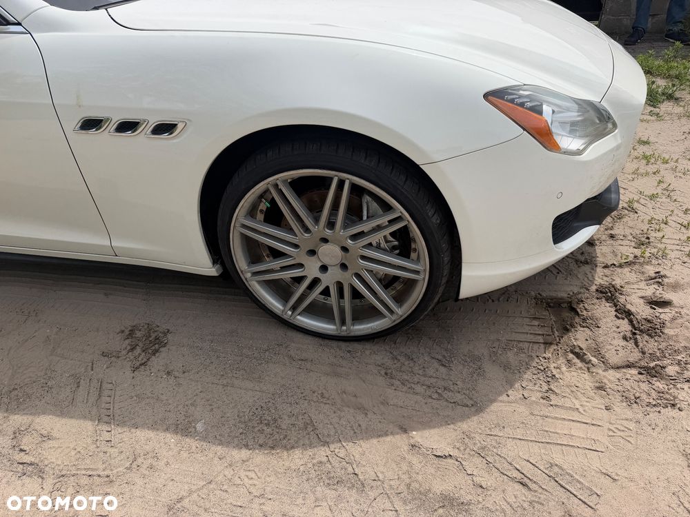 Maserati Quattroporte - 6