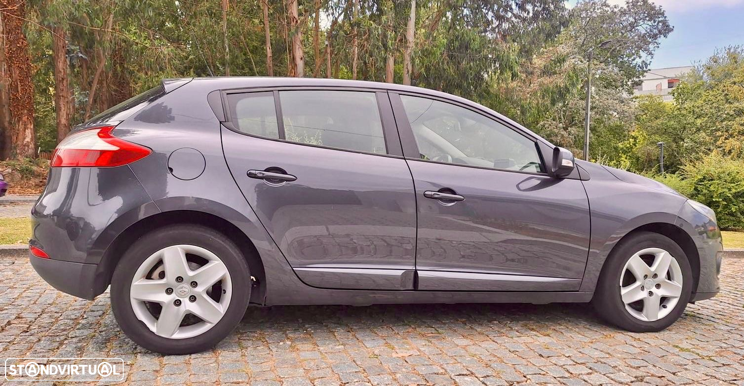 Renault Mégane 1.5 dCi Confort SS - 18