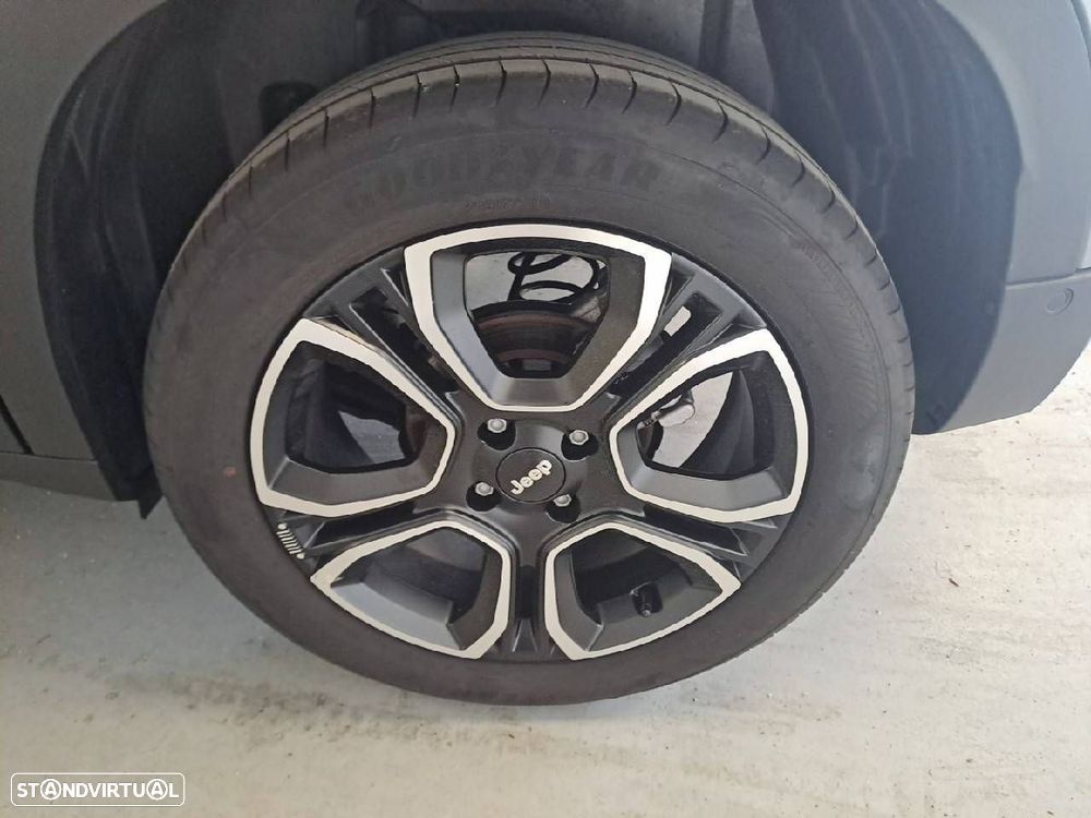 Jeep Avenger 1.2 GSE T3 Altitude - 11