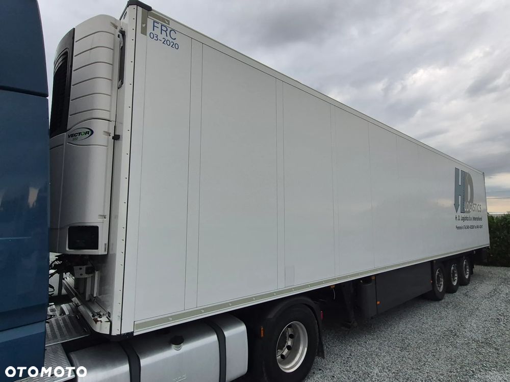 Schmitz Cargobull SKO24 - 4