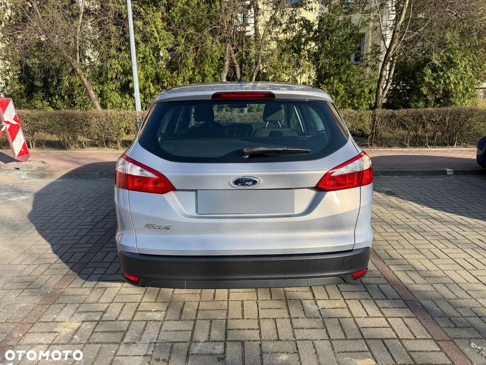 Ford Focus 1.6 Trend - 11
