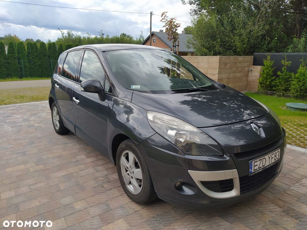 Renault Scenic - 1