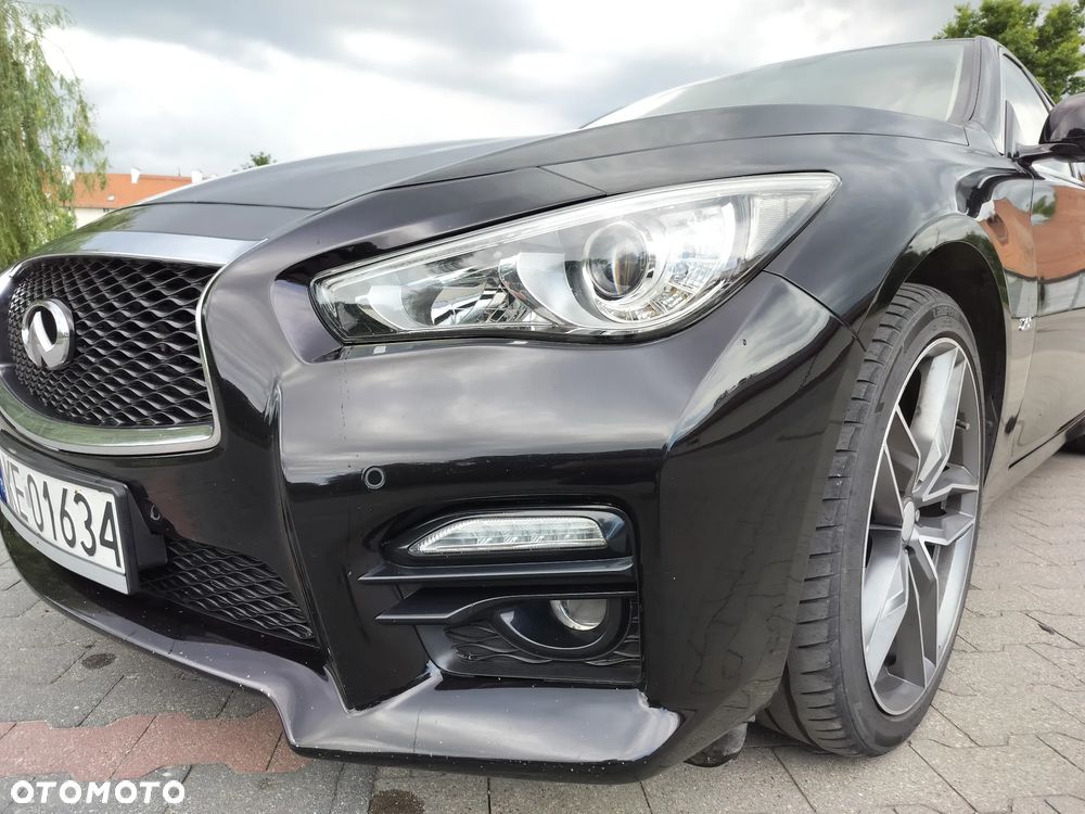 Infiniti Q50 2.0t Sport Sound Studio by Bose - 2