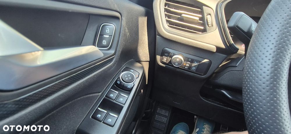 Ford Kuga 2.5 FHEV AWD ST-Line - 23