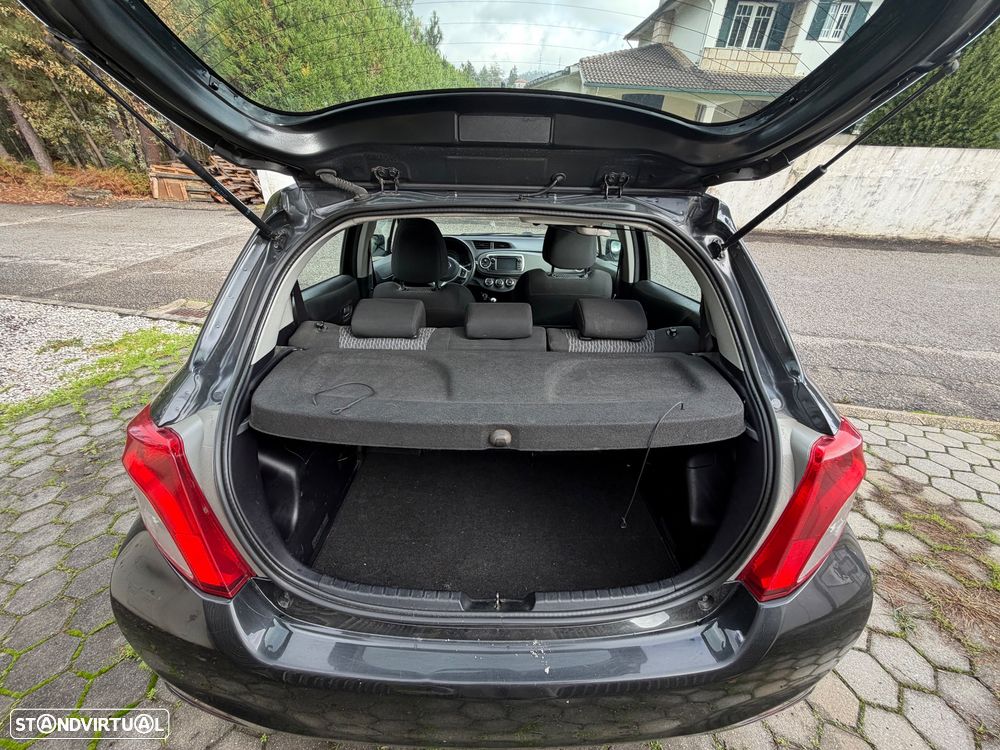 Toyota Yaris 1.4 D-4D Comfort+Navi - 23