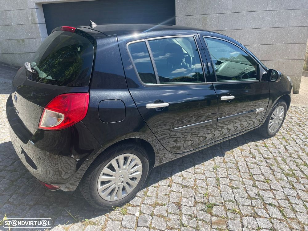Renault Clio - 5