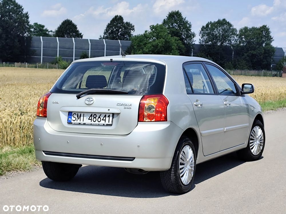 Toyota Corolla 1.4 D-4D Terra - 16