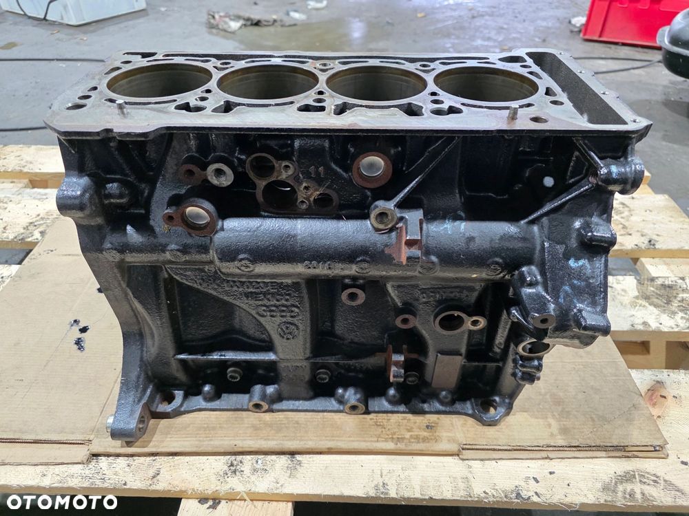 BLOK SILNIKA AUDI A4 B9 A5 Q5 FY 2.0 TFSI DJY 06K103023E 11/26 - 1