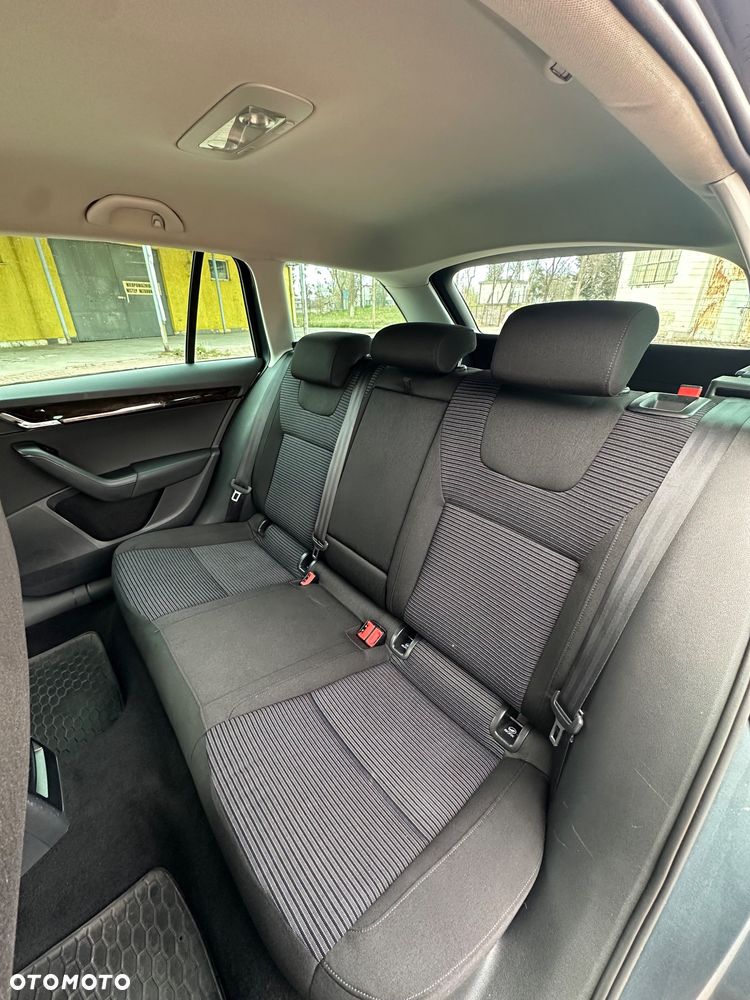 Skoda Octavia 1.6 TDI (Green tec) 4x4 Joy - 17