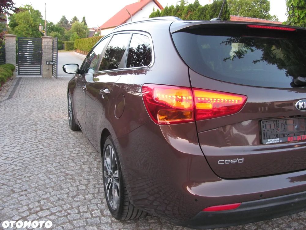 Kia Ceed 1.6 GDI DCT Platinum Edition - 33