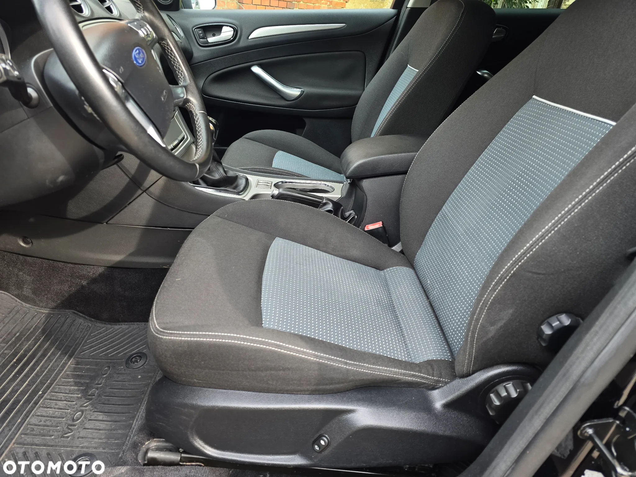 Ford Mondeo Turnier 1.6 Ti-VCT Ambiente - 19