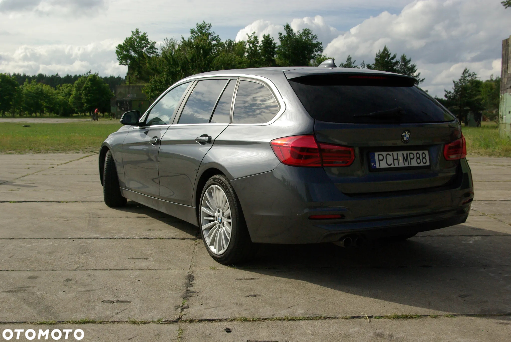BMW Seria 3 320d xDrive - 2