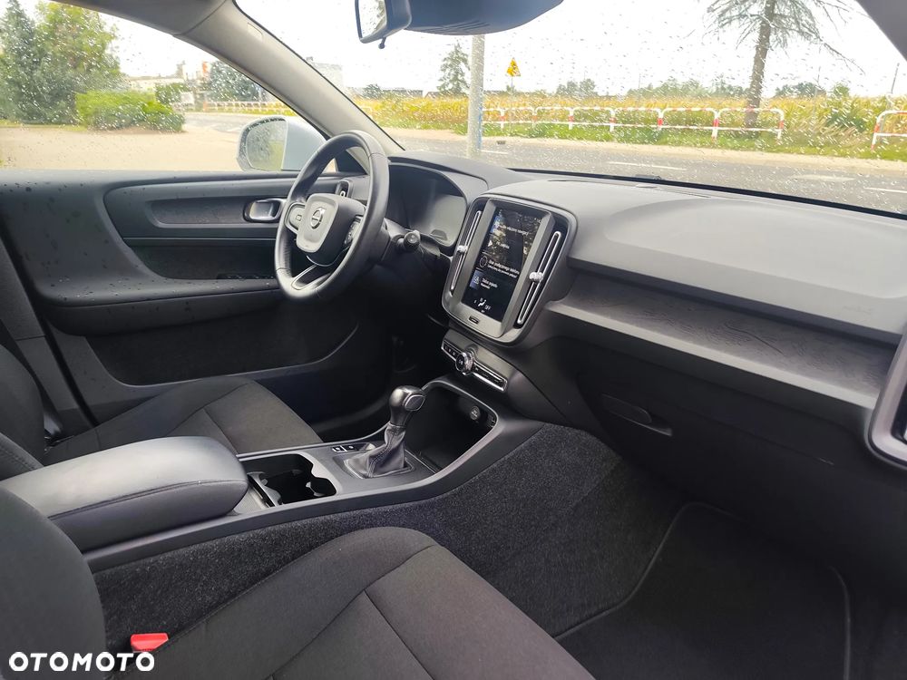 Volvo XC 40 T2 Momentum Core - 10