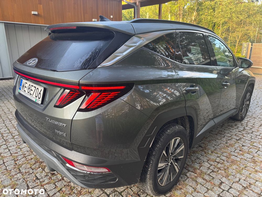 Hyundai Tucson 1.6 T-GDi HEV Executive 2WD - 33