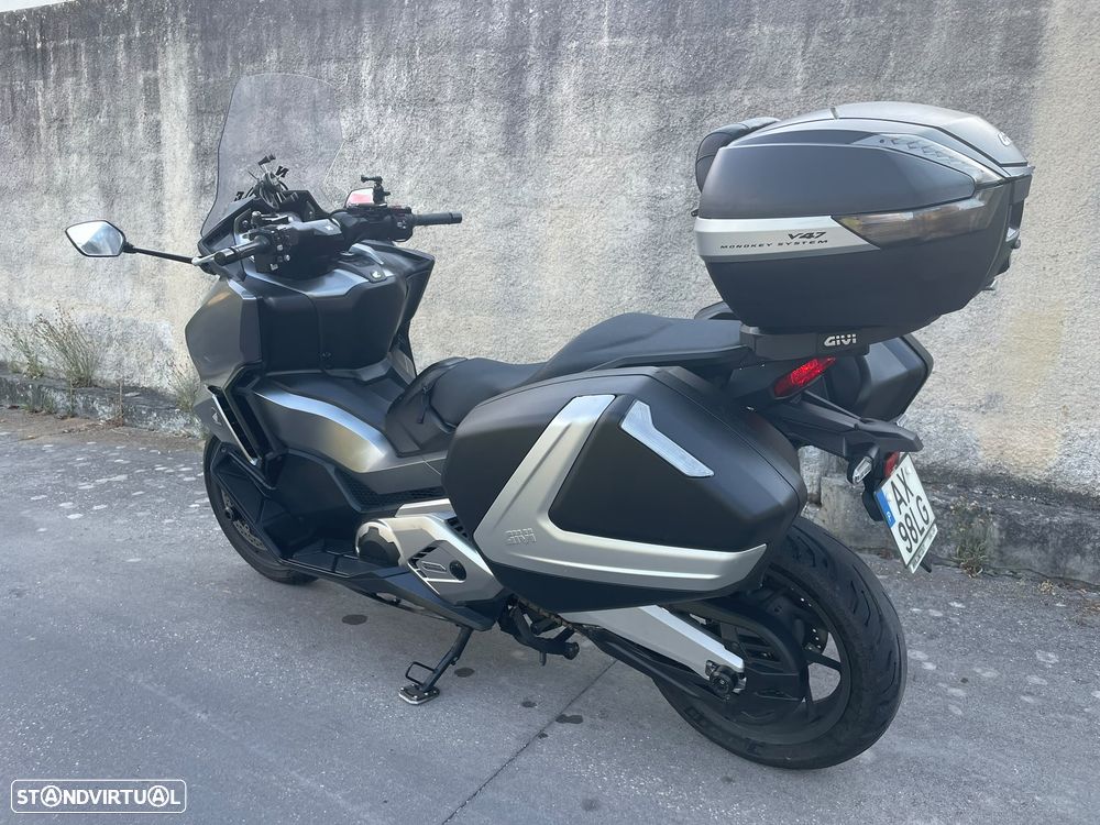 Honda Forza NSS750 - 16