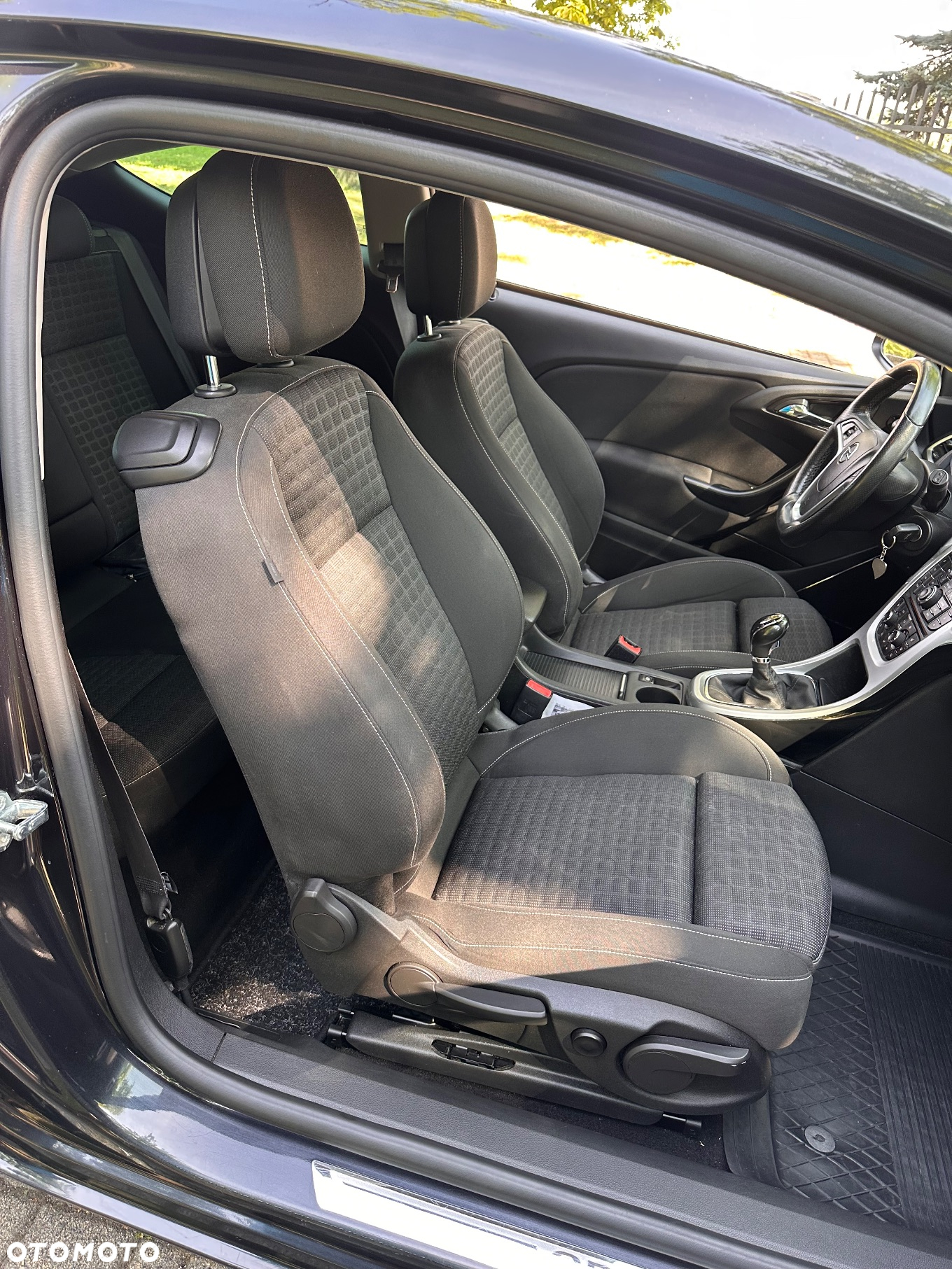 Opel Astra GTC 1.6 CDTI DPF ecoFLEX Start/Stop Active - 8