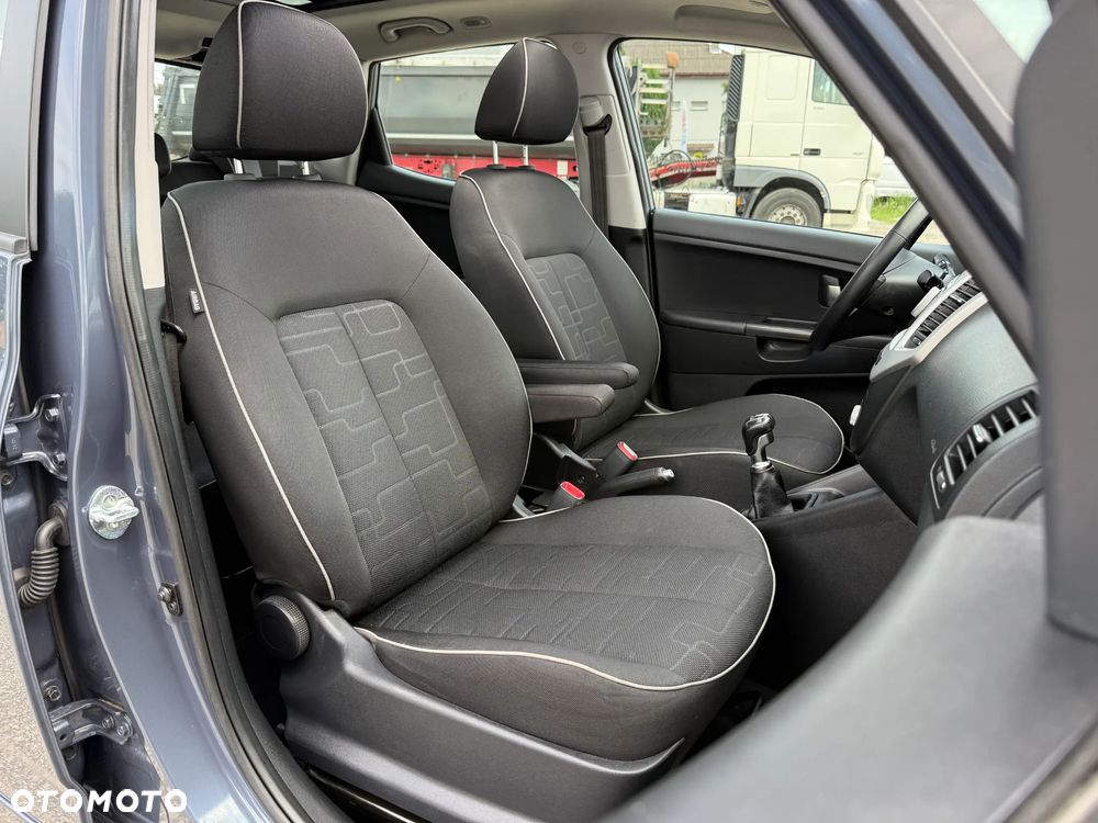 Kia Venga 1.6 CVVT Dream Team Edition - 23