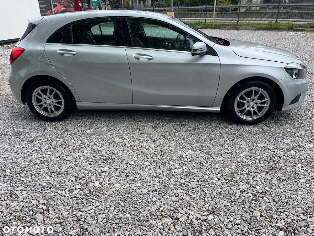 Mercedes-Benz Klasa A 180 (BlueEFFICIENCY) - 6