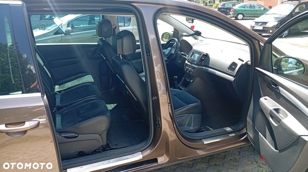 Volkswagen Sharan 2.0 TDI Highline - 16