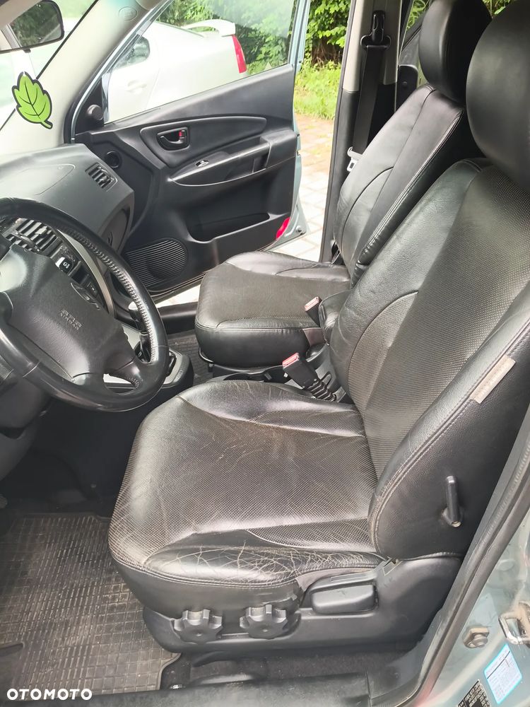 Hyundai Tucson 2.0 Comfort 2WD - 8