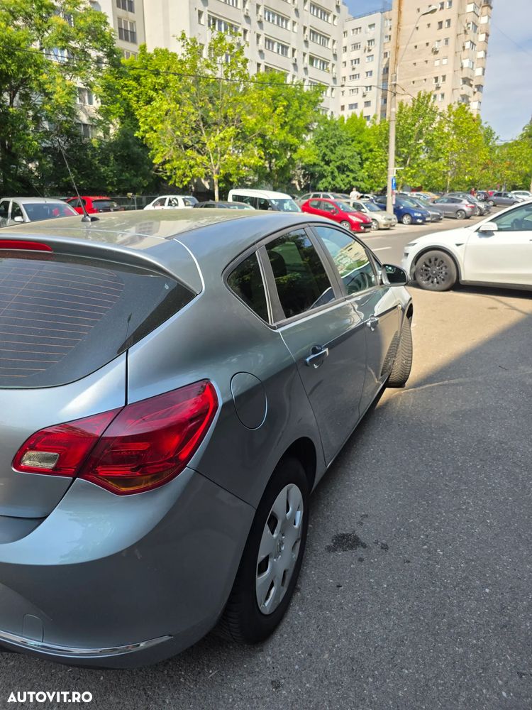 Opel Astra 1.6 TWINPORT ECOTEC Active - 6