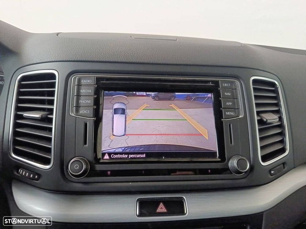 VW Sharan 1.4 TSI Confortline - 24