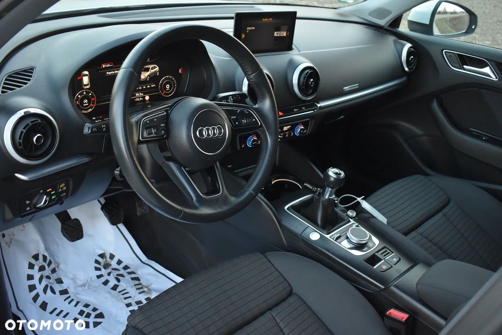 Audi A3 Sportback 2.0 TDI Edycja Specjalna - 30