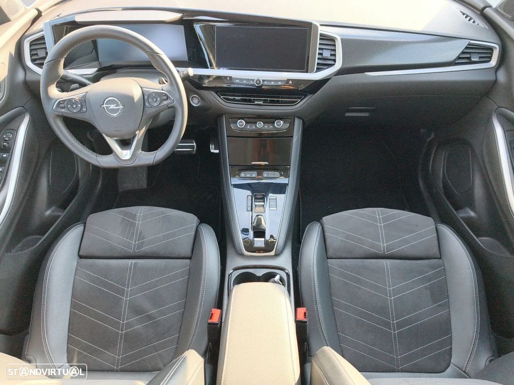 Opel Grandland 1.2 Hybrid GS eDCT - 11