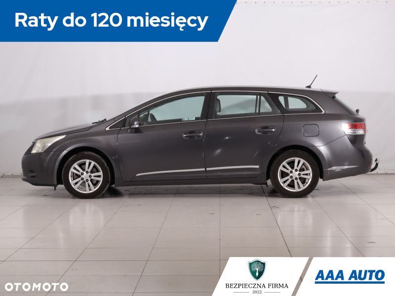 Toyota Avensis - 4