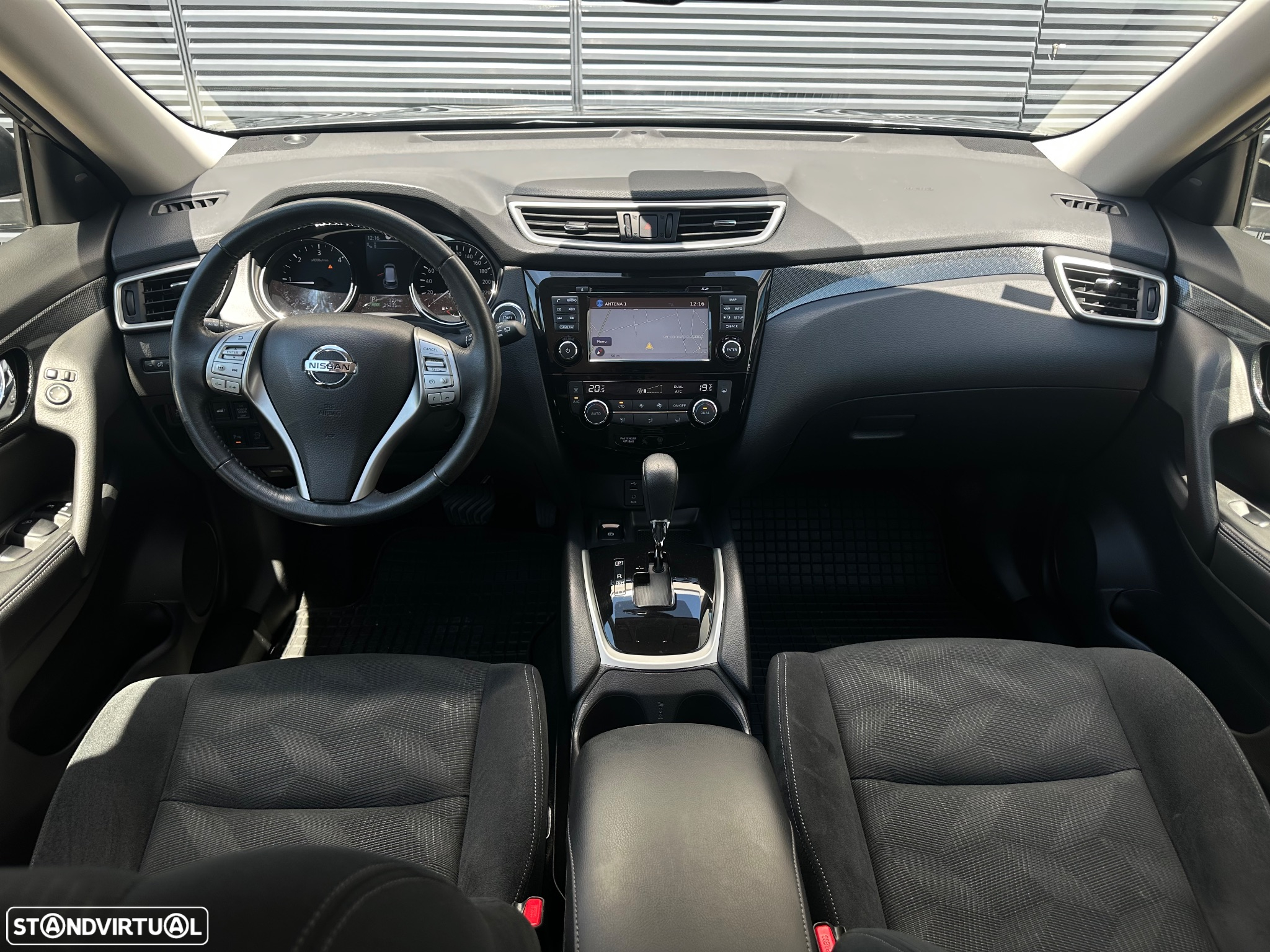 Nissan X-Trail 1.6 dCi Acenta Xtronic - 41