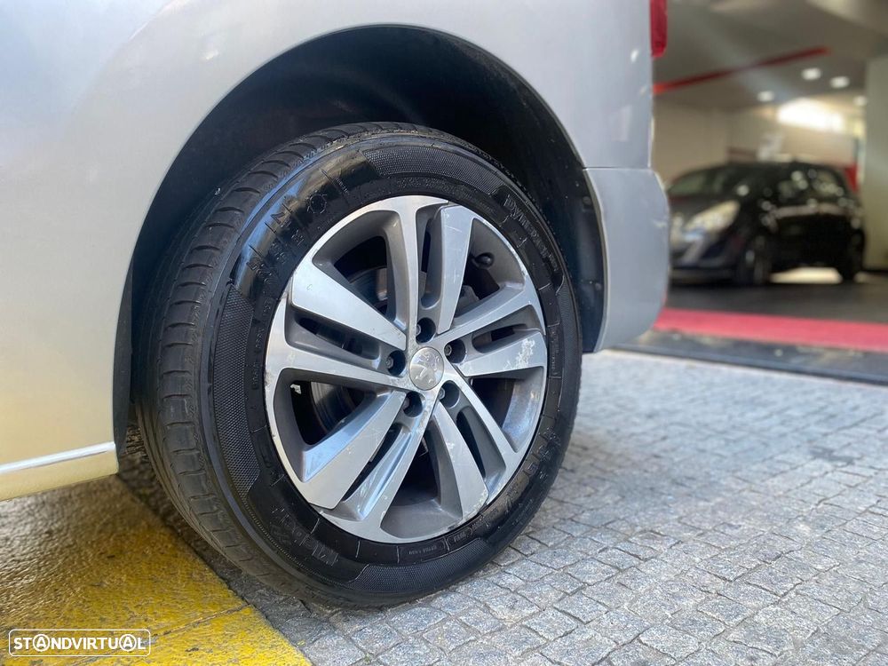 Peugeot Traveller 2.0 BlueHDi L2H1 Business Standard - 13