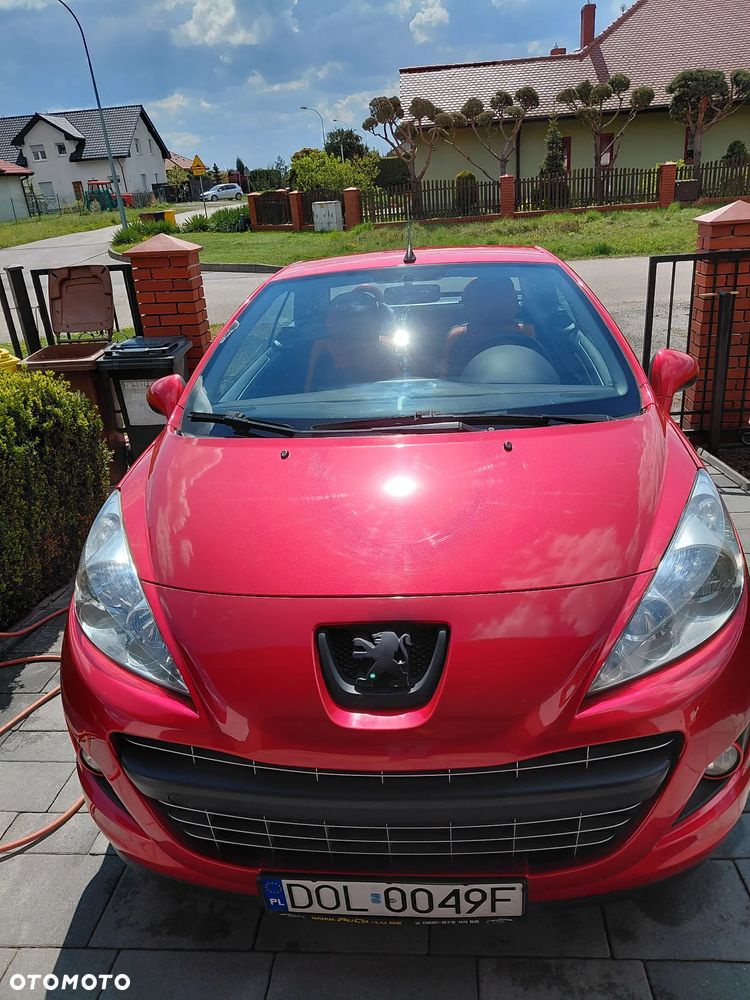 Peugeot 207 110 HDi FAP (Blue Lion) Platinum - 2