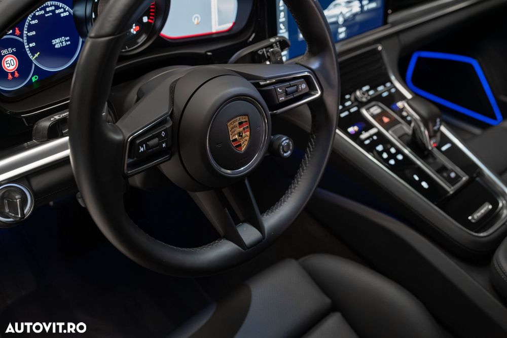 Porsche Panamera - 17