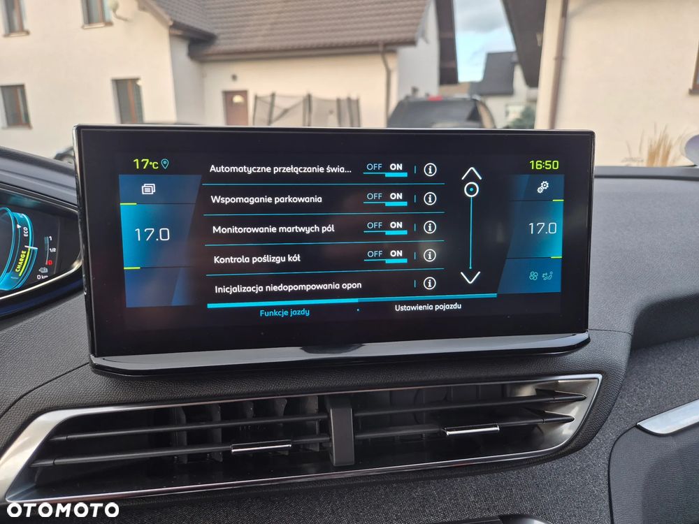 Peugeot 3008 1.6 PureTech Hybrid PHEV Allure Pack S&S EAT8 - 24