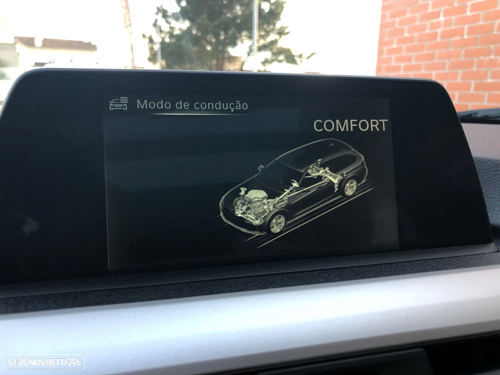 BMW 320 d Touring Aut. Efficient Dynamics Edition Sport Line - 33