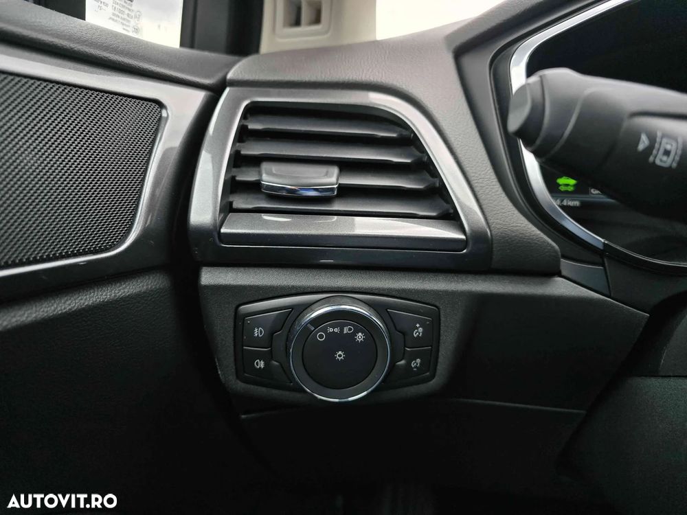 Ford Mondeo - 15